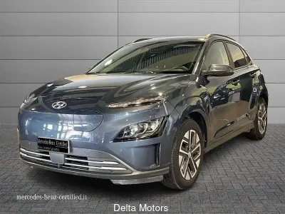 Usata Hyundai Kona 100 kW (136 CV) 2022 Blu scuro metallizzato SUV