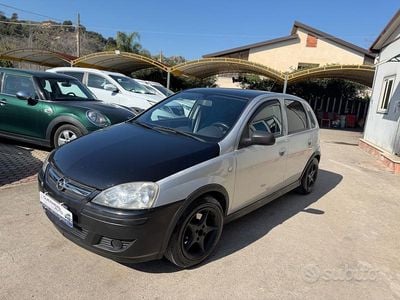 Usata Opel Corsa 90 CV (66 kW) 2006 Grigio Utilitaria