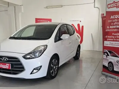 Usata Hyundai ix20 Xpossible 124 CV (91 kW) 2017 Bianco Utilitaria