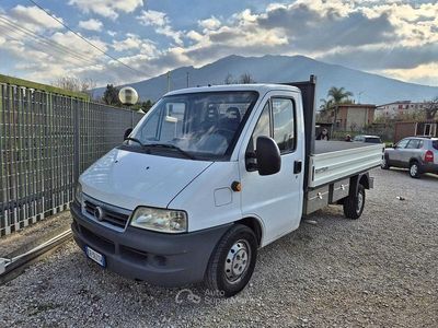 Usata Fiat Ducato 15 110 CV (80 kW) 2004 Bianco Furgone