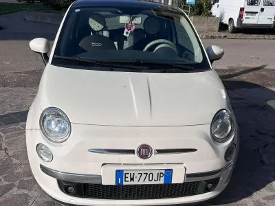 Usata Fiat 500 Lounge 69 CV (50 kW) 2014 Bianco Utilitaria