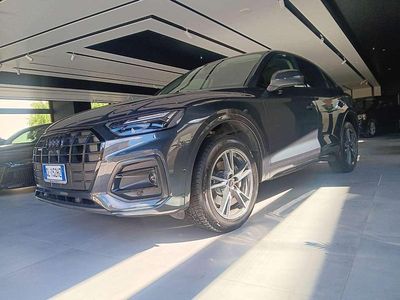 Usata Audi Q5 Ambiente 204 CV (150 kW) 2022 Grigio SUV