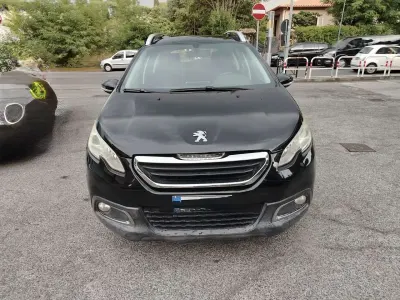 Usata Peugeot 2008 Active 99 CV (72 kW) 2015 Nero SUV