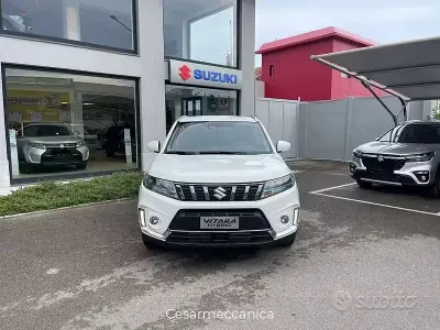 Usata Suzuki Vitara Cool 129 CV (94 kW) 2023 Bianco SUV