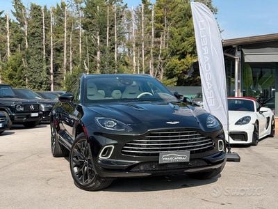 Usata Aston Martin DBX 550 CV (404 kW) 2020 Verde SUV