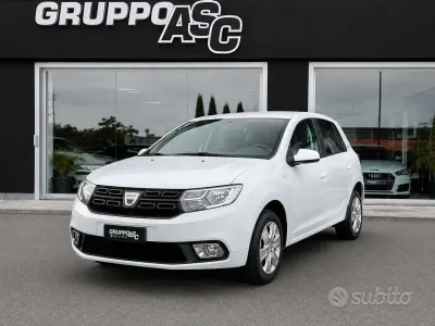 Usata Dacia Sandero Ambiance 75 CV (55 kW) 2017 Bianco Berlina