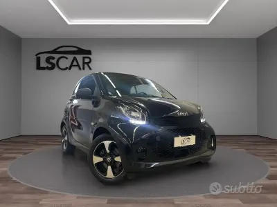 Usata Smart ForTwo Coupé Passion 41 kW (56 CV) 2021 Nero Utilitaria