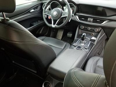 Usata Alfa Romeo Stelvio Executive 180 CV (132 kW) 2017 Grigio SUV