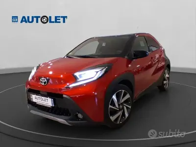 Usata Toyota Aygo X Lounge 72 CV (52 kW) 2022 Rosso SUV