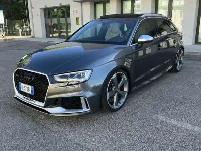 Usata Audi RS3 Comfort 400 CV (294 kW) 2017 Grigio Berlina