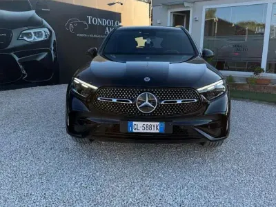 Usata Mercedes 220 AMG Line Premium Plus 197 CV (144 kW) 2023 Nero SUV