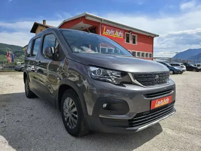 Usata Peugeot Rifter Allure 131 CV (96 kW) 2021 Grigio Monovolume