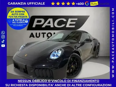 Usata Porsche 992 541 CV (397 kW) 2025 Nero metallizzato Utilitaria