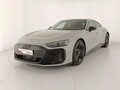 Usata Audi e-tron GT quattro Ambiente 430 kW (585 CV) 2025 Colore carrozzeria personalizzato audi exclusive Berlina