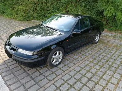 Usata Opel Calibra 116 CV (85 kW) 1996 Nero Coupé
