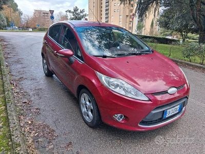Rosso Usata 2010 Ford Fiesta Titanium Berlina | 2500 € (Ottimo prezzo)