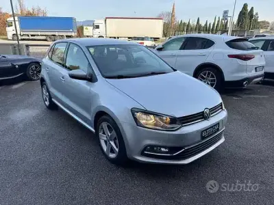 Usata VW Polo Highline 90 CV (66 kW) 2016 Grigio Berlina