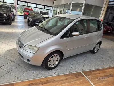Usata Fiat Idea Dynamic 90 CV (66 kW) 2006 Grigio Monovolume