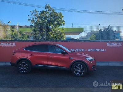 Usata Renault Arkana Techno 140 CV (102 kW) 2022 Rosso SUV