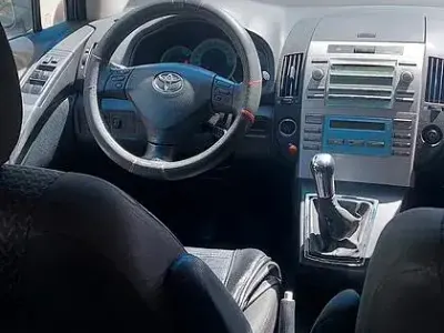 Usata Toyota Corolla 136 CV (100 kW) 2007 Grigio Monovolume