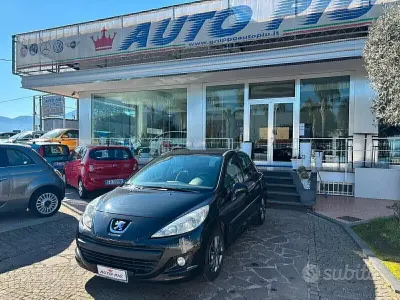 Usata Peugeot 207 70 CV (51 kW) 2011 Nero Berlina