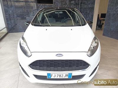Bianco Usata 2017 Ford Fiesta Business Edition Berlina | 5999 € (Super prezzo)