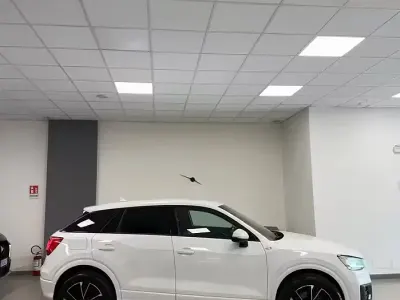 Usado Audi Q2 Sport 116 CV (85 kW) 2017 Blanco SUV