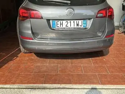 Usata Opel Astra Cosmo 125 CV (91 kW) 2011 Station wagon