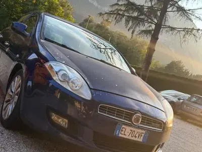 Usata Fiat Bravo Active 120 CV (88 kW) 2008 Bluazzurro Utilitaria