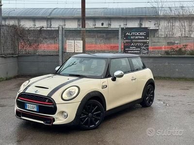 Begagnad Mini Cooper S Hype 191 HK (140 kW) 2016 Beige Halvkombi