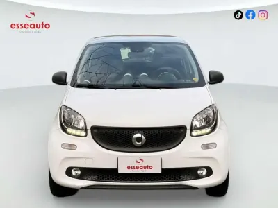 Usata Smart ForFour Prime 71 CV (52 kW) 2017 Bianco Utilitaria