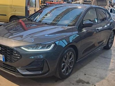 Usata Ford Focus ST-Line 125 CV (91 kW) 2023 Grigio Berlina