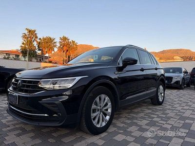Usata VW Tiguan Life 122 CV (89 kW) 2022 Nero SUV