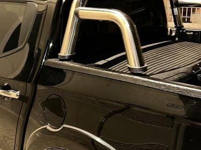 Usata Mitsubishi L 2017 Nero SUV