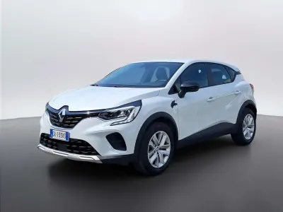 Usata Renault Captur Equilibre 101 CV (74 kW) 2023 369 bianco ghiaccio SUV