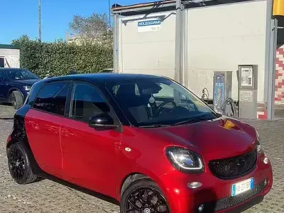 Usata Smart ForFour Passion 90 CV (66 kW) 2025 Rosso Utilitaria