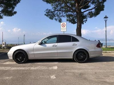 Usata 2002 Mercedes E280 Elegance Berlina | 8300 € (Cara)