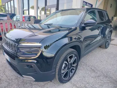 Usata Jeep Avenger Summit 101 CV (74 kW) 2025 Nero SUV