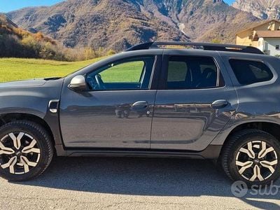 Usata Dacia Duster Journey 116 CV (85 kW) 2022 Grigio Berlina