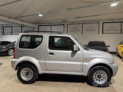 Grigio Usata 2009 Suzuki Jimny SUV | 12.990 € (Cara)