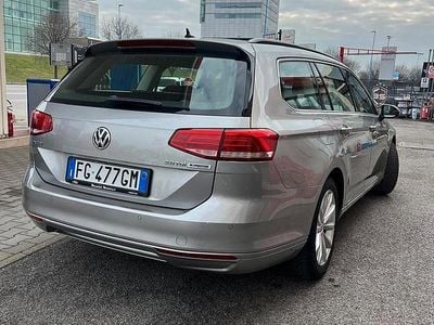 Usata VW Passat Comfortline 150 CV (110 kW) 2016 Grigio Station wagon