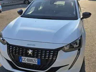 Usata Peugeot 208 Active 75 CV (55 kW) 2021 Utilitaria