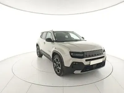 Usata Jeep Avenger Summit 101 CV (74 kW) 2025 Beige SUV