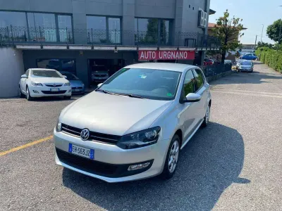 Usata VW Polo Highline 86 CV (63 kW) 2011 Argento Utilitaria