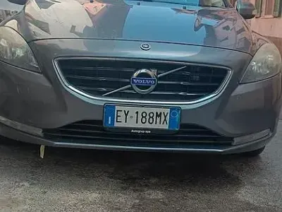 Usata Volvo V40 115 CV (84 kW) 2015 Berlina