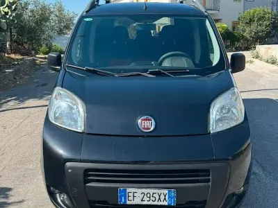 Usata Fiat Qubo Trekking 75 CV (55 kW) 2011 Nero Monovolume