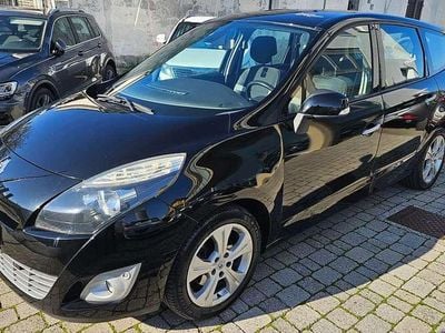 Usata Renault Grand Scénic III Dynamique 131 CV (96 kW) 2012 Nero Monovolume