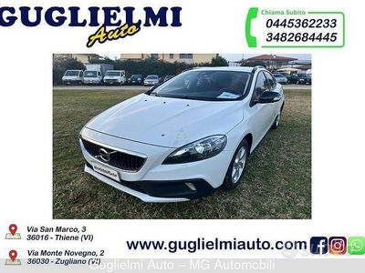 Occasion Volvo V40 CC Momentum 120 ch (88 kW) 2016 Blanc Break