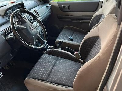 Usata Nissan X-Trail 136 CV (100 kW) 2005 Grigio SUV