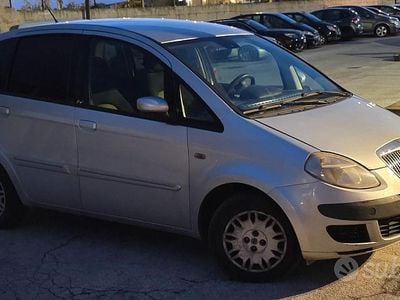 Usata Lancia Musa 2007 Grigio Monovolume
